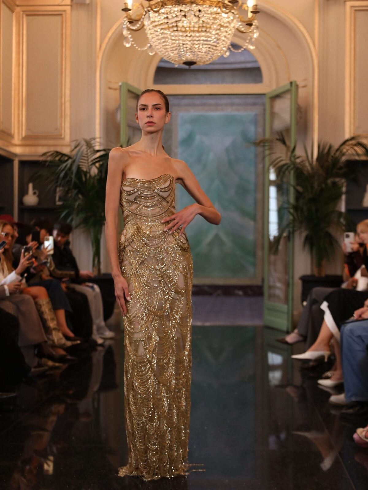 Look 01 — view 2