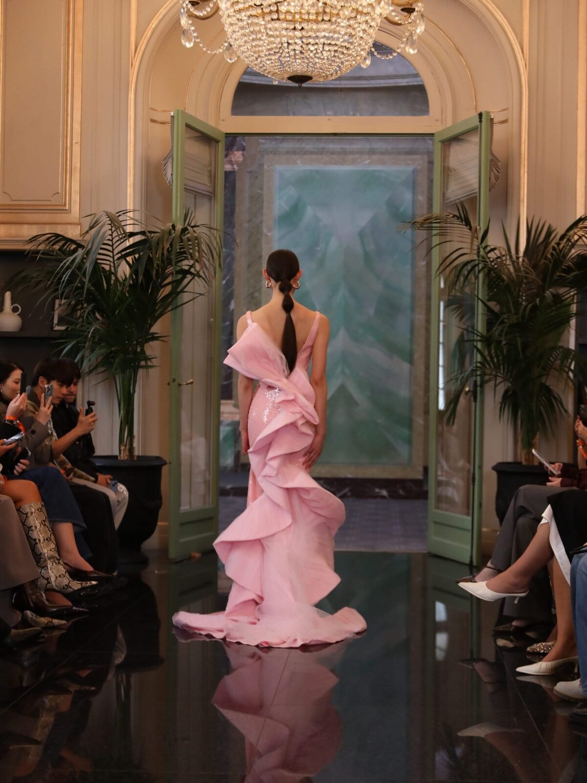 Look 06 — view 2