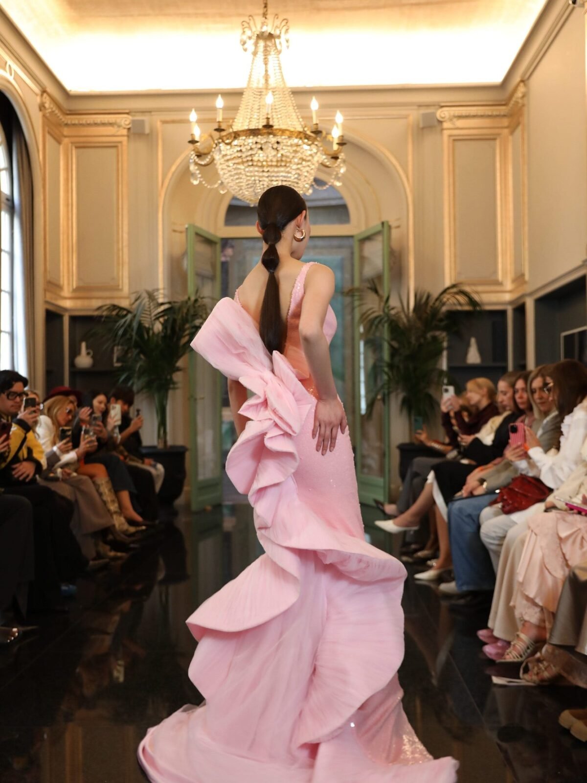 Look 06 — view 3