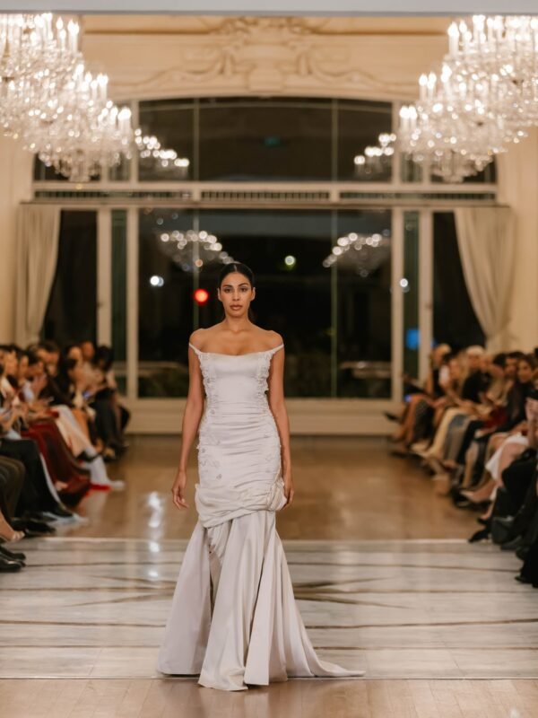 Look 15